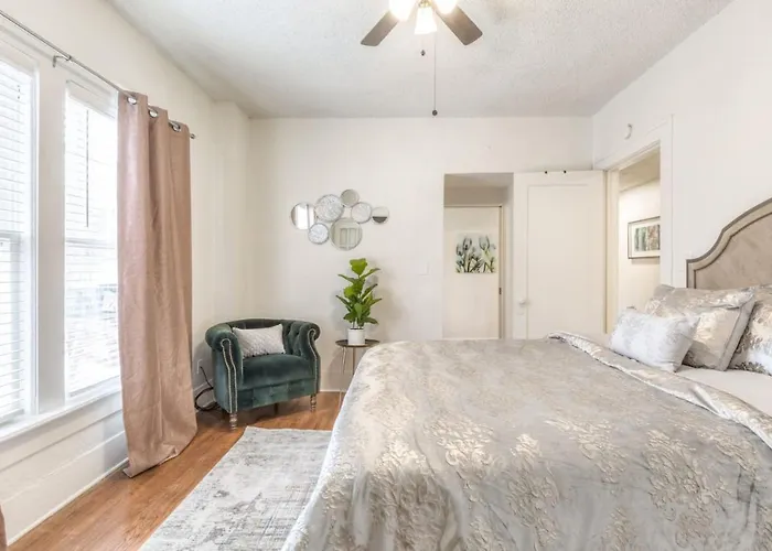 Carson Flats 2 - 1br Near Bok, Osu Med, Dtwn Tulsa