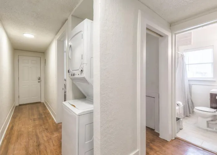 Carson Flats 2 - 1br Near Bok, Osu Med, Dtwn Apartamento Tulsa